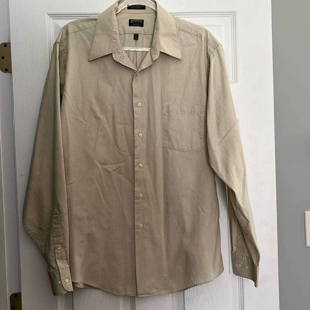 AAROW men’s long sleeve button down dress shirt